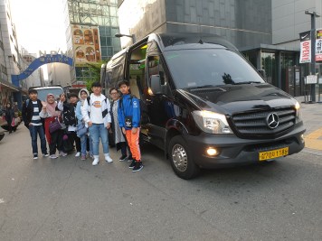 Mini Bus Rental In Japan